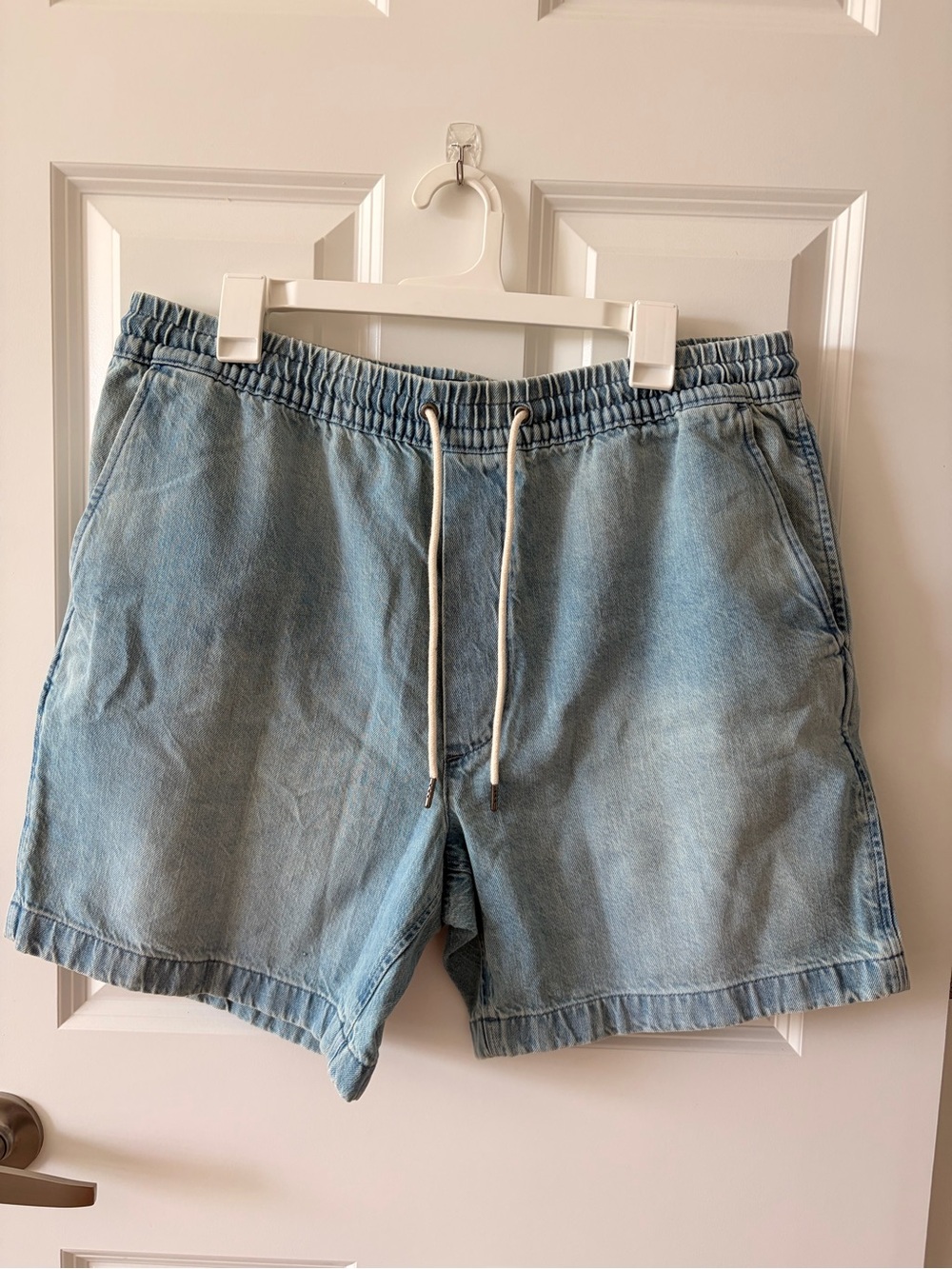 American Eagle Outfitters Light Blue Drawstring Denim-Style Men's Shorts